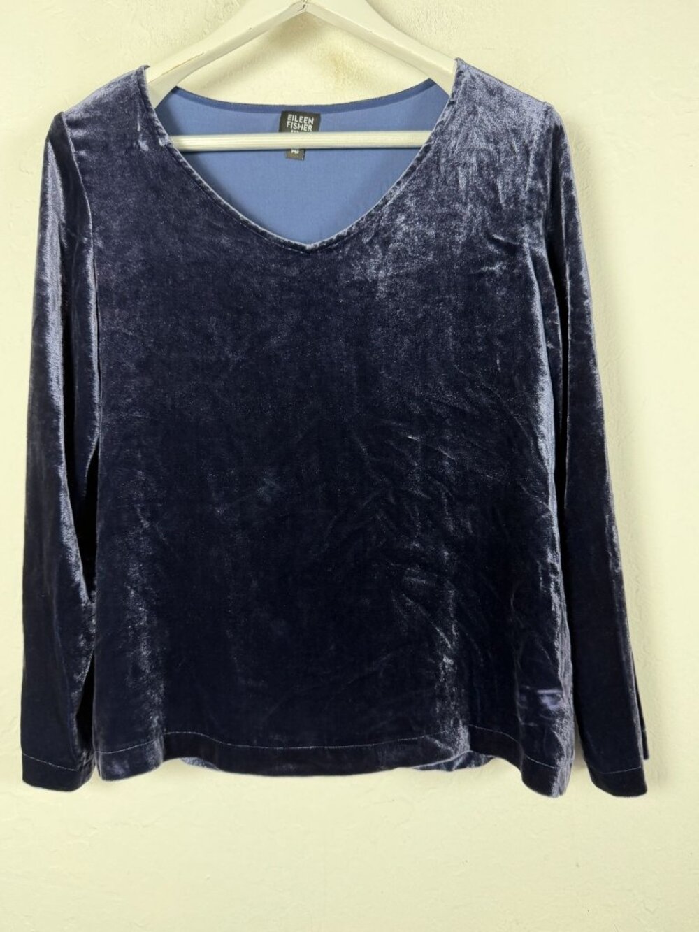 Eileen Fisher Blue Silk Velvet V-Neck Top Petite Medium PM Long Sleeve Blouse